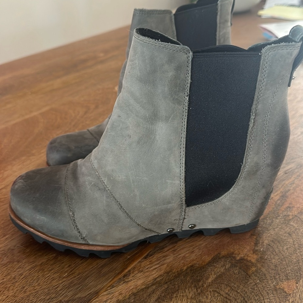 Sorel wedge boots